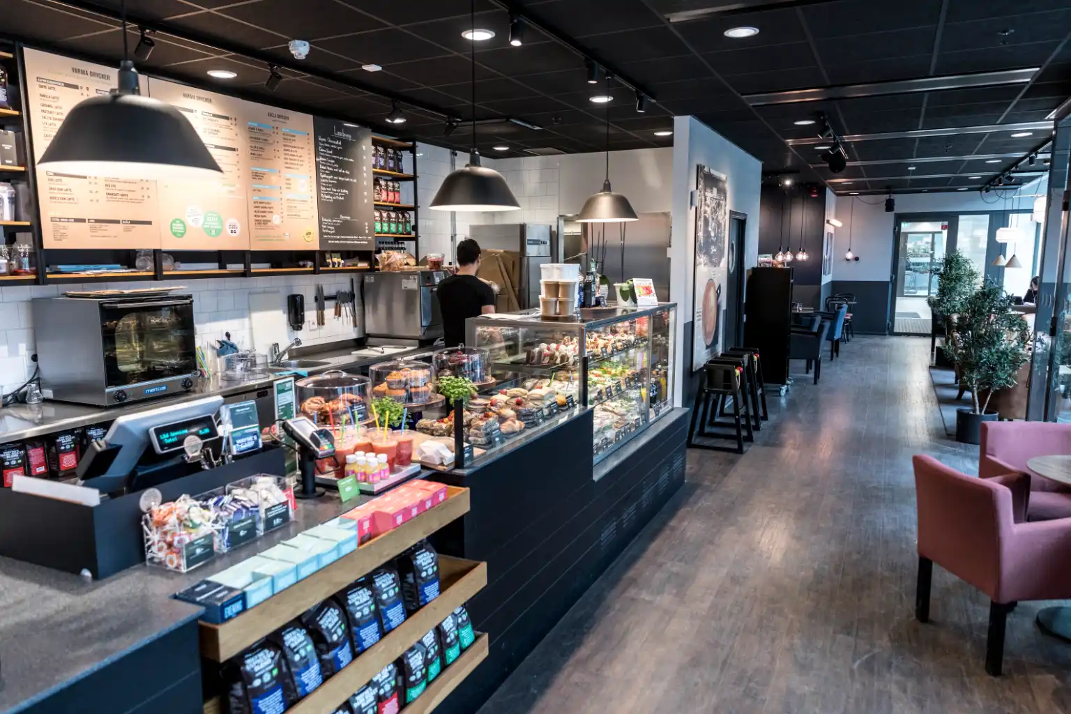 Picture of Audio Pro SP-3 in a Café